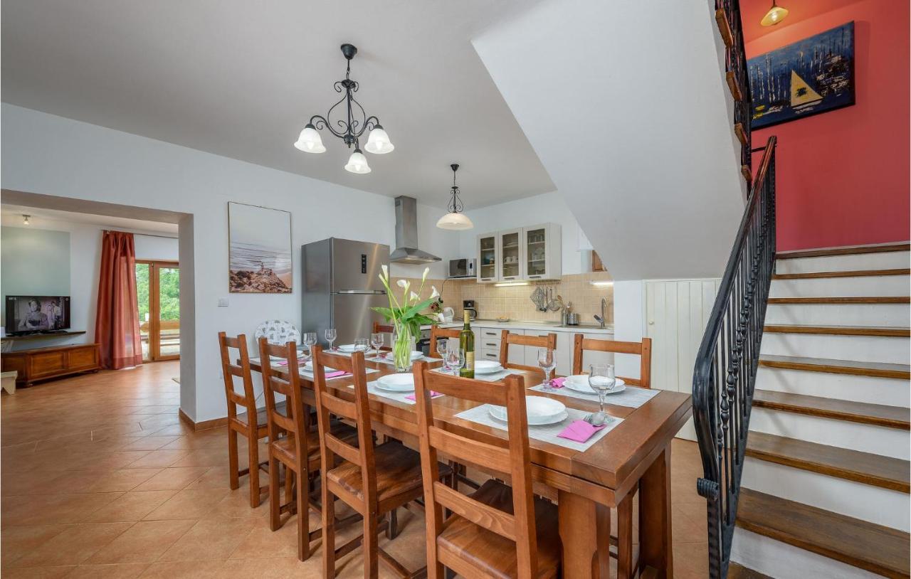 Cozy Home In Pamici With Kitchen Zewnętrze zdjęcie