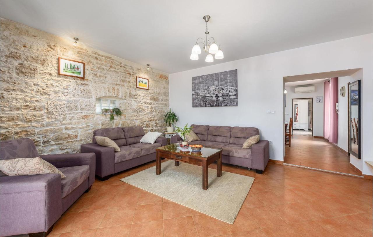 Cozy Home In Pamici With Kitchen Zewnętrze zdjęcie
