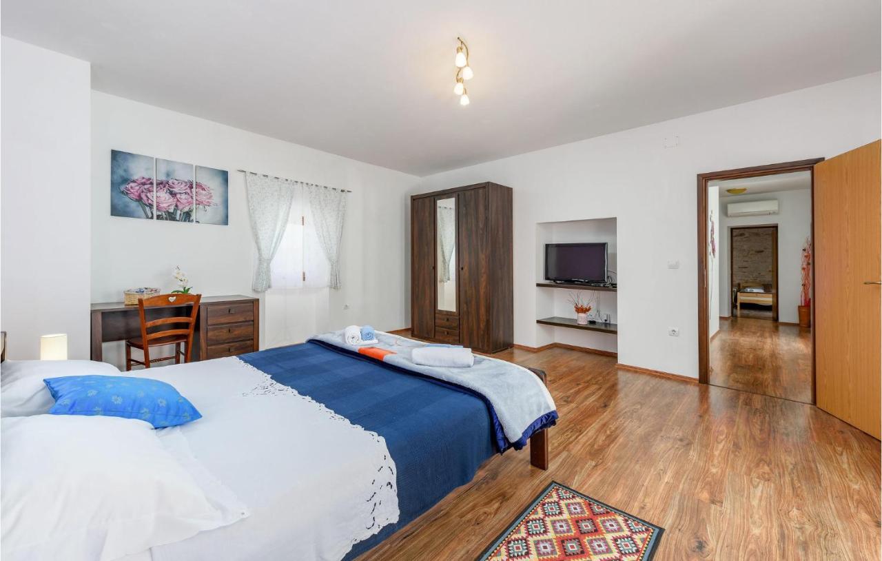 Cozy Home In Pamici With Kitchen Zewnętrze zdjęcie