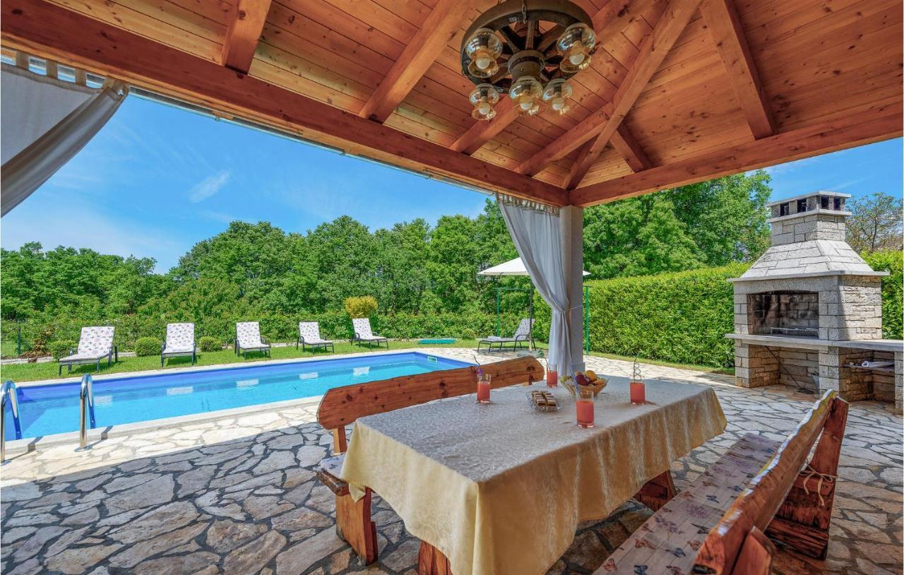 Cozy Home In Pamici With Kitchen Zewnętrze zdjęcie